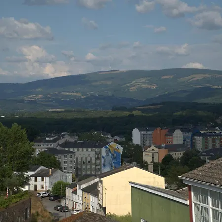 بيت شباب El Castillo ساريا