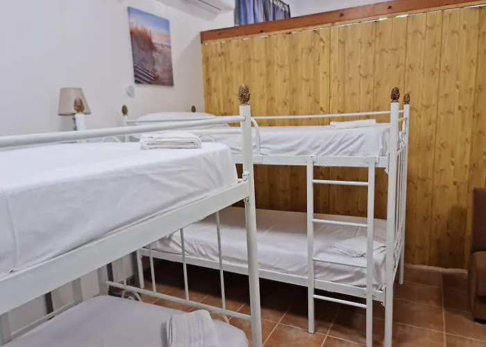 El Castillo 호스텔 사리아루고