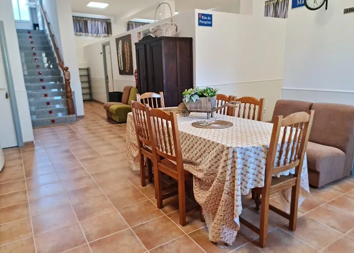 El Castillo 호스텔 사리아루고