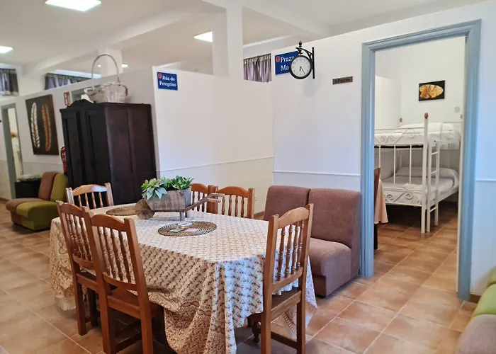 El Castillo 호스텔 사리아루고